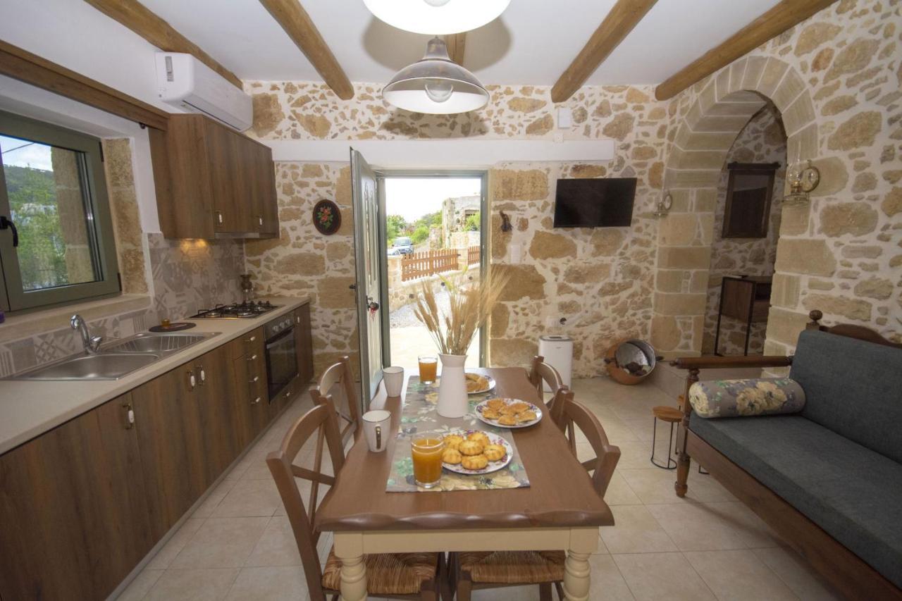 Pamelas House With Jacuzzi Kissamos Exterior photo