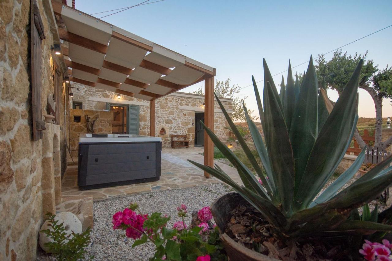 Pamelas House With Jacuzzi Kissamos Exterior photo