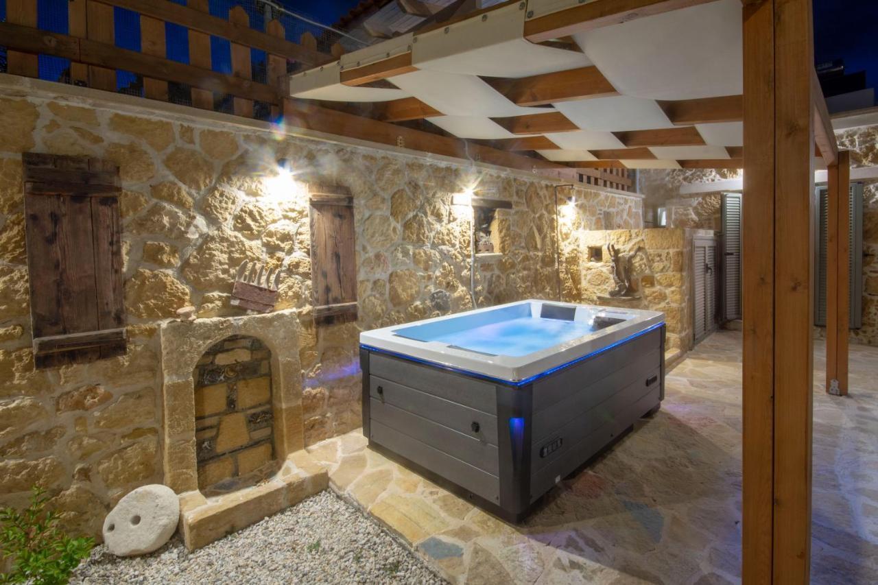 Pamelas House With Jacuzzi Kissamos Exterior photo